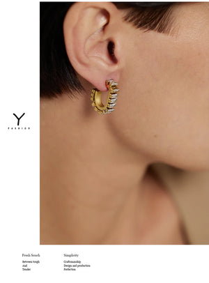 Stella – Trendiga örhängen med cubic zirconia