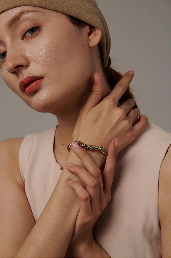 Norea – Armband med volym och karaktär