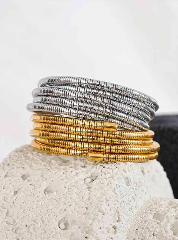 Cirelle – Skulpturalt armband i spiraldesign