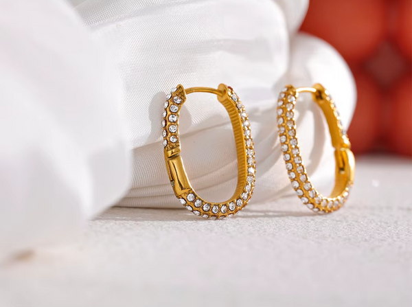 Amara – Eleganta Hoop örhängen