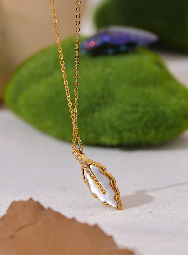 Yhpup High Quality Shiny Zircon Natural Shell Leaf Plant Pendant Necklace Stainless Steel Chain Neck Collar Exquisite Jewelry