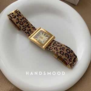 Leopard Luxe – En Klocka med Djärv Stil och Elegans