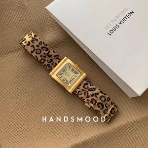 Leopard Luxe – En Klocka med Djärv Stil och Elegans